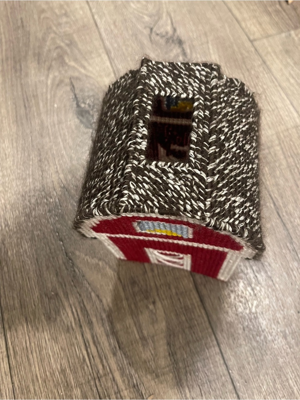 Handcrafted Red Barn Tissue Box holder - Picture 2 of 2